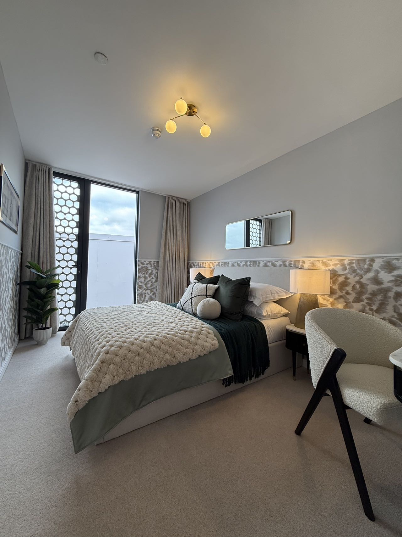 藍莎集團 | 英國置產一站式服務