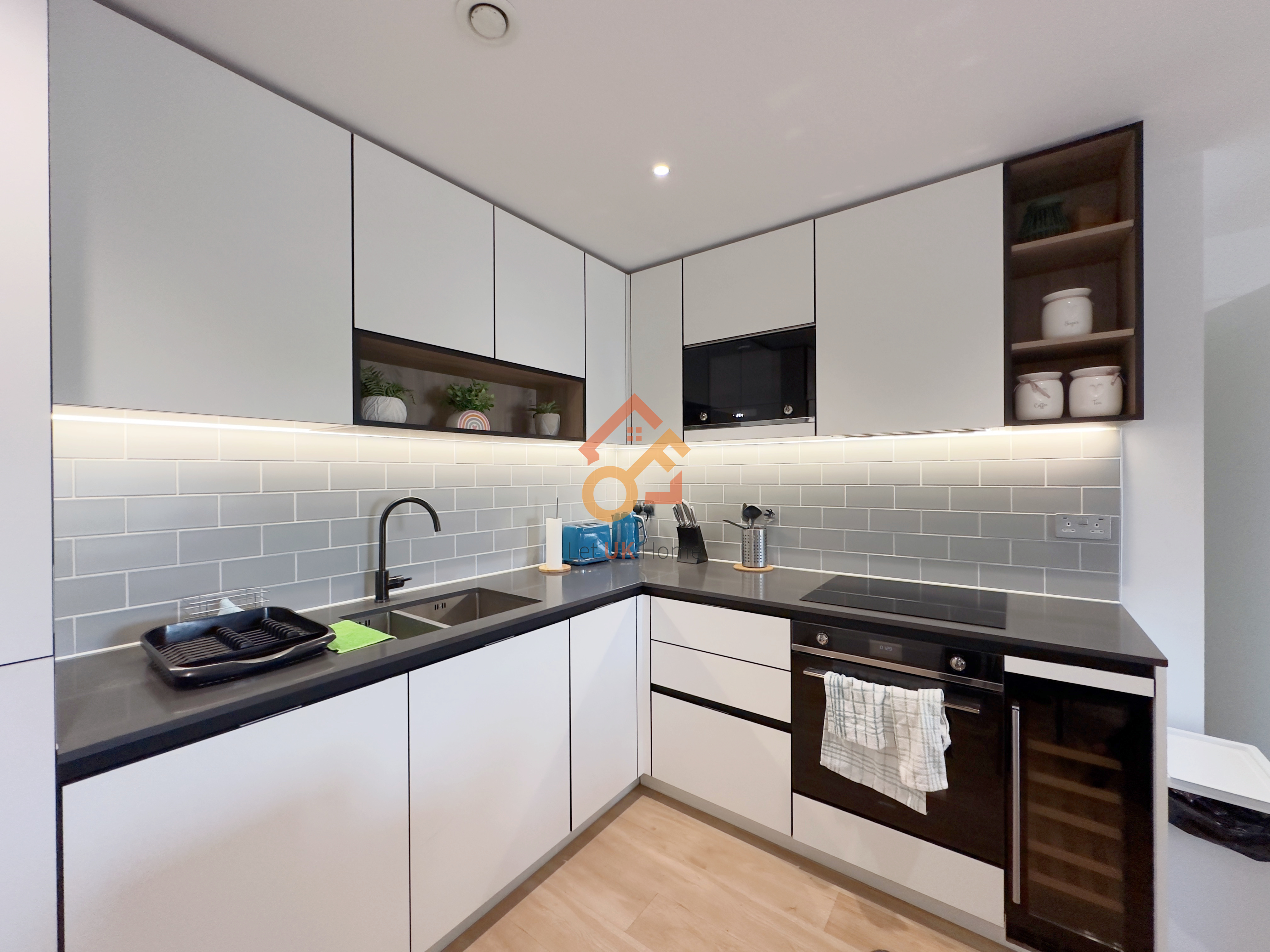 藍莎集團 | 英國置產一站式服務