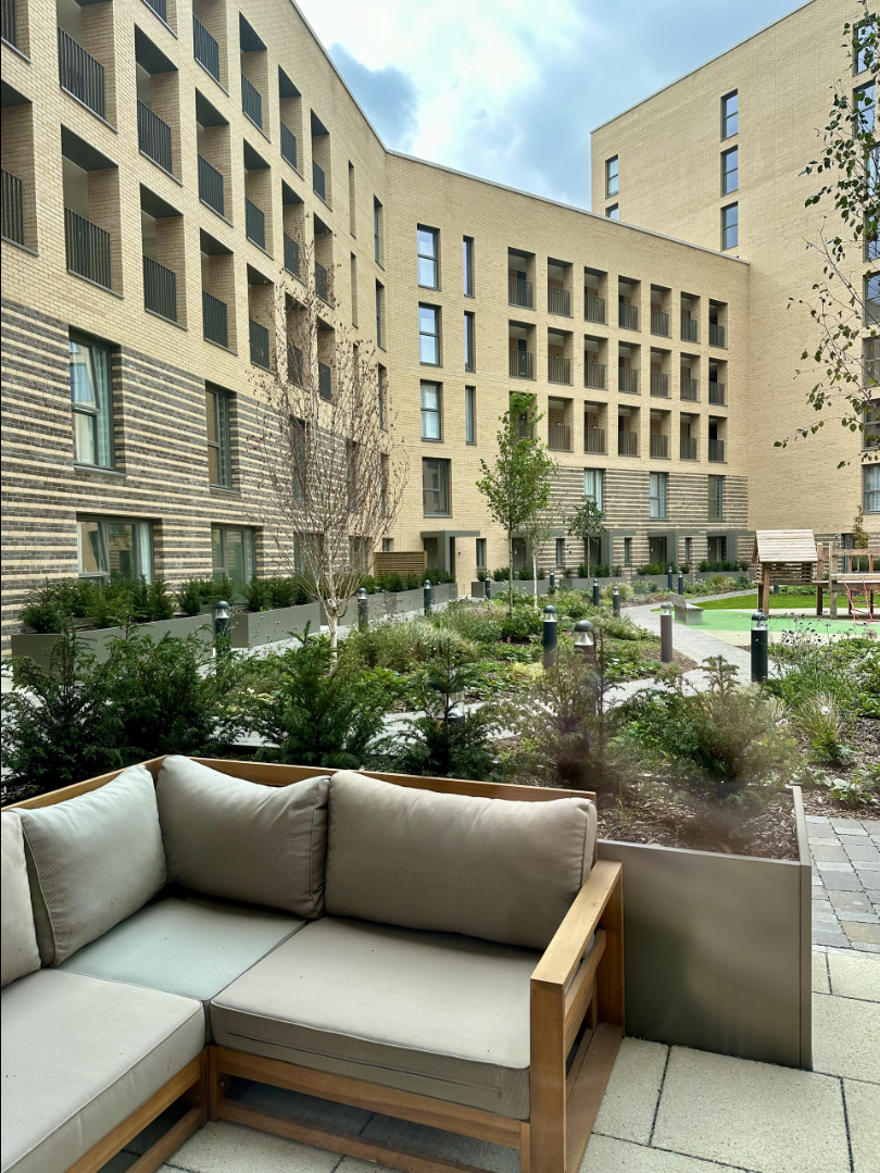 藍莎集團 - 英國樓盤、英國物業代理 | 英國買樓置業一站式服務