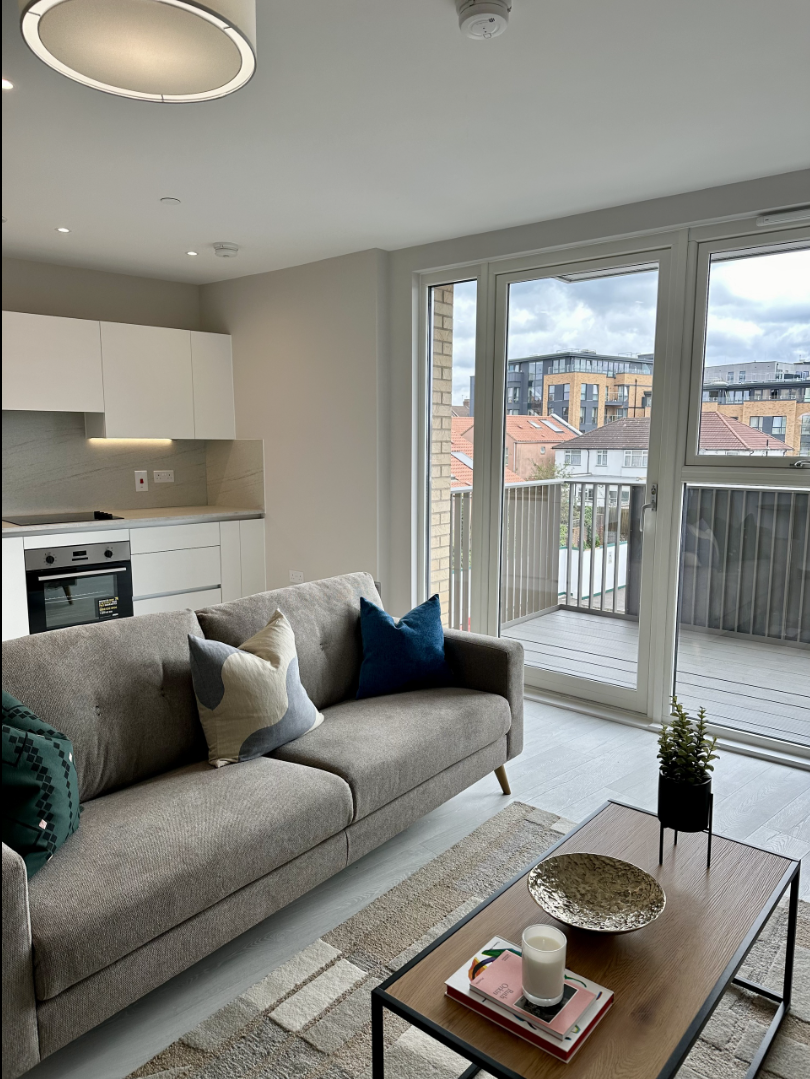 藍莎集團 - 英國樓盤、英國物業代理 | 英國買樓置業一站式服務