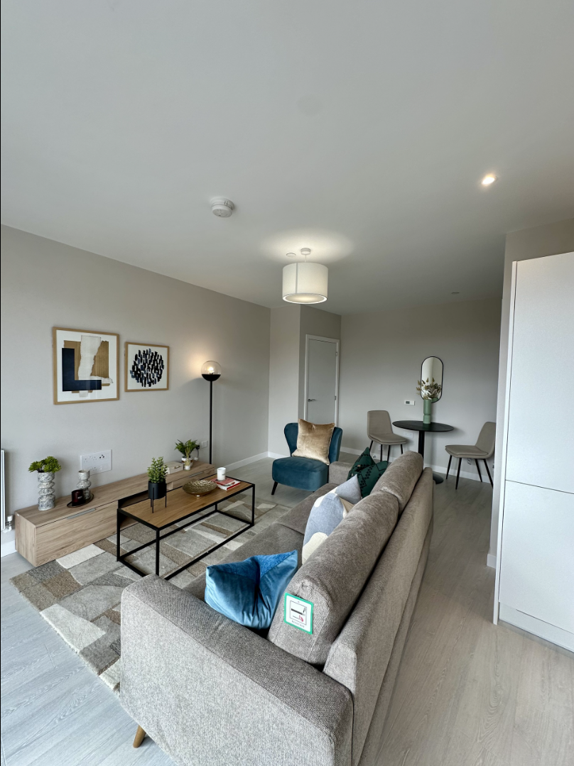 藍莎集團 - 英國樓盤、英國物業代理 | 英國買樓置業一站式服務