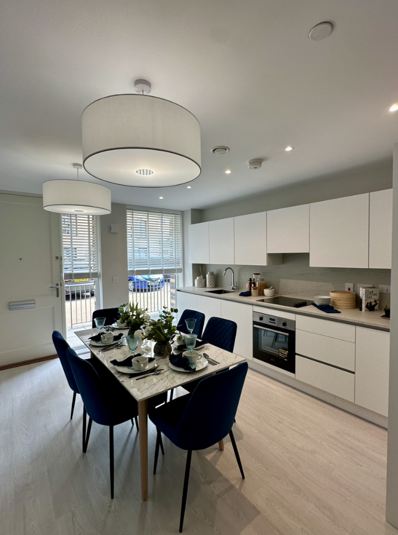 藍莎集團 - 英國樓盤、英國物業代理 | 英國買樓置業一站式服務