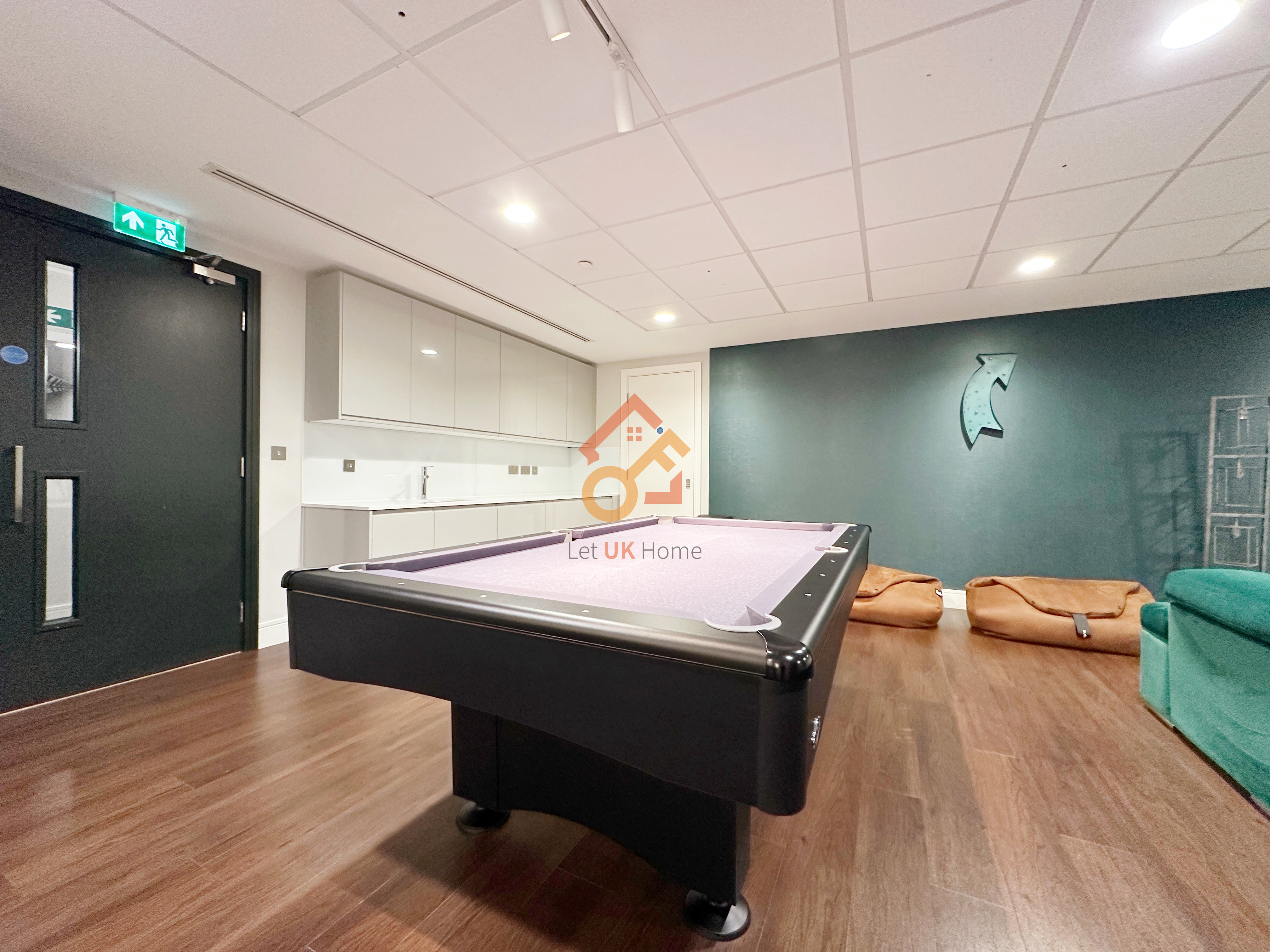 伦敦Canary Wharf·1房1卫·Harbour Central 项目配套