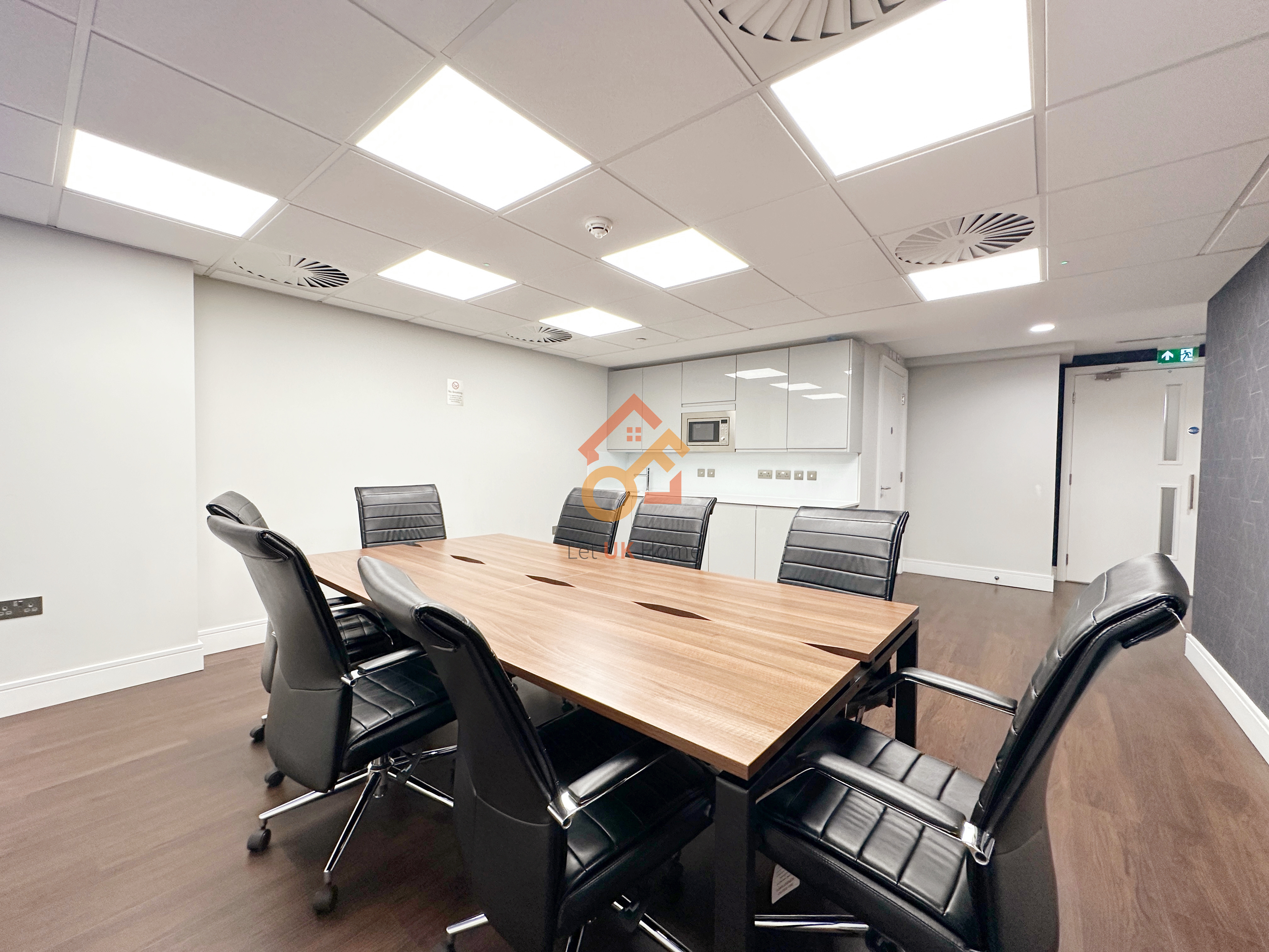 伦敦Canary Wharf·1房1卫·Harbour Central 项目配套