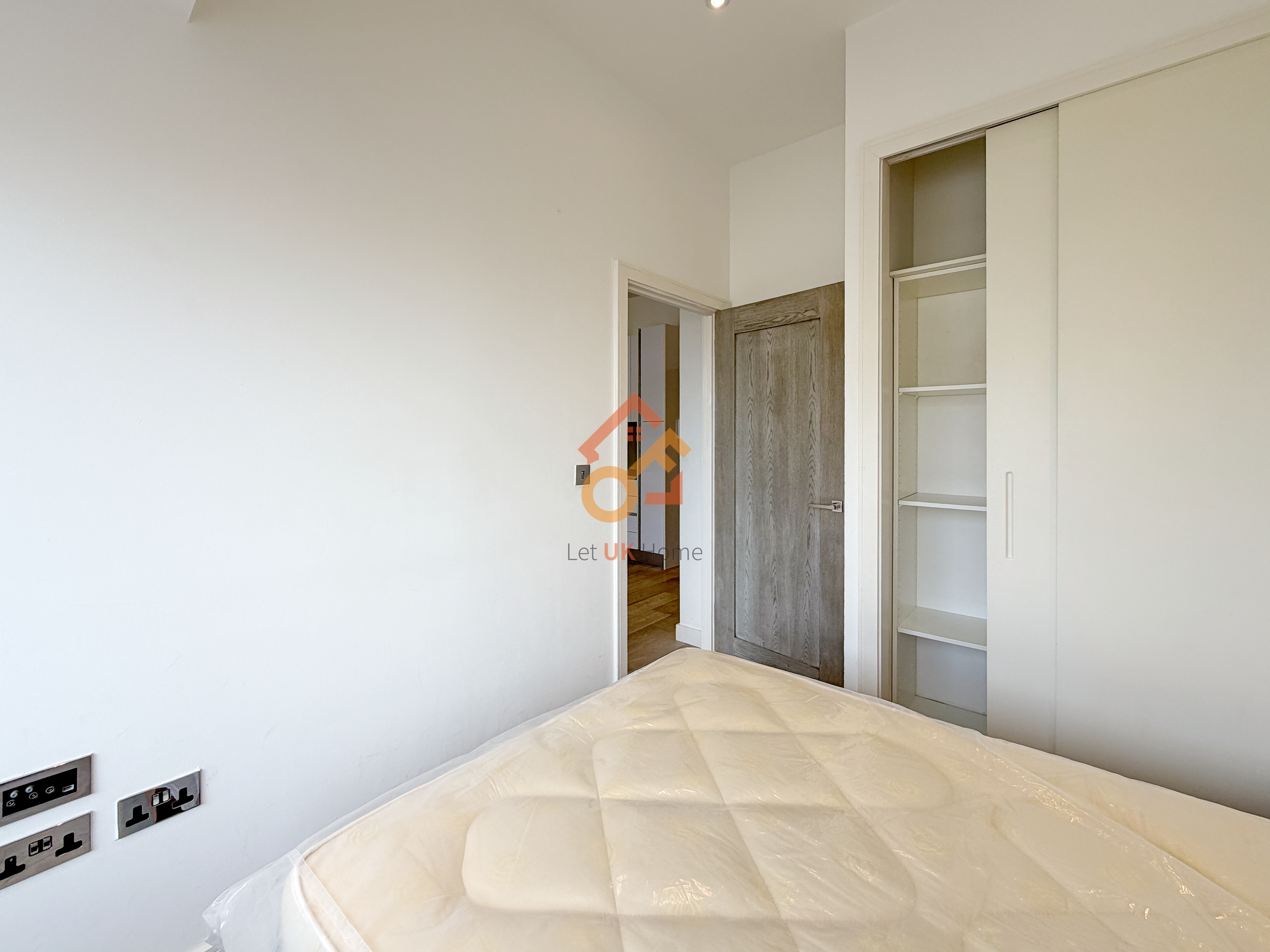 斯劳·1房1卫·Verona Apartments 房源图片