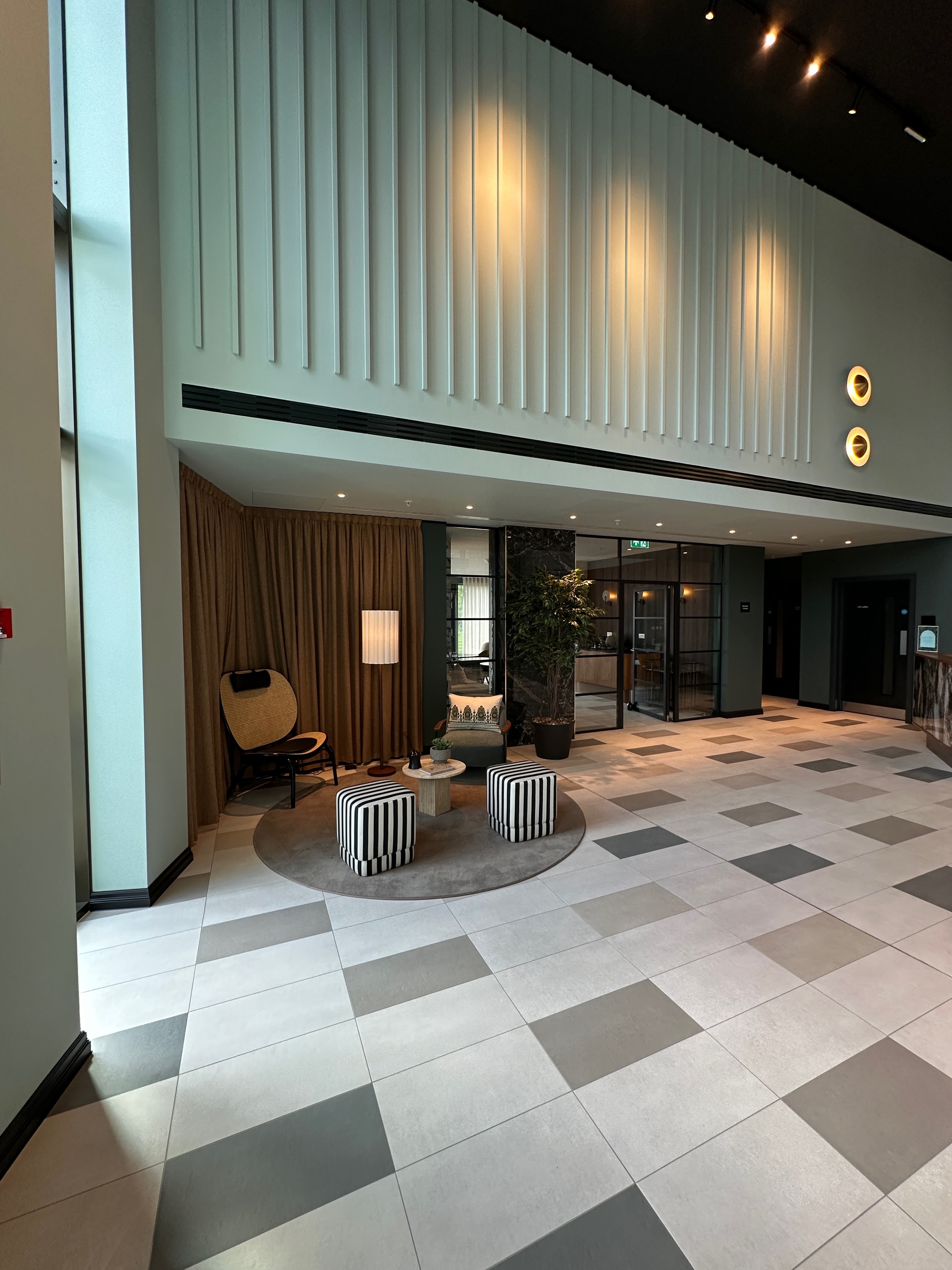 藍莎集團 - 英國樓盤、英國物業代理 | 英國買樓置業一站式服務