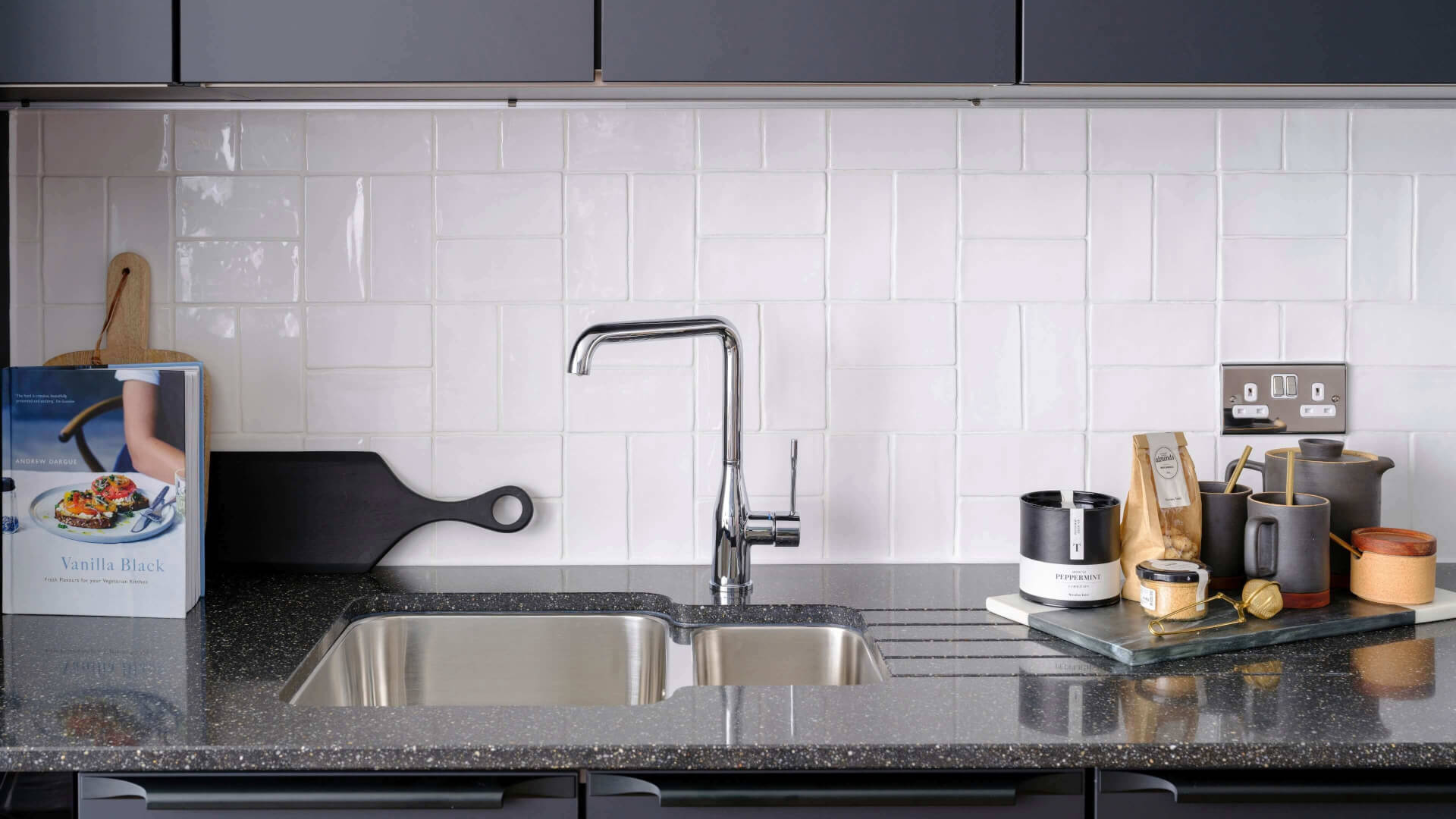 藍莎集團 - 英國樓盤、英國物業代理 | 英國買樓置業一站式服務