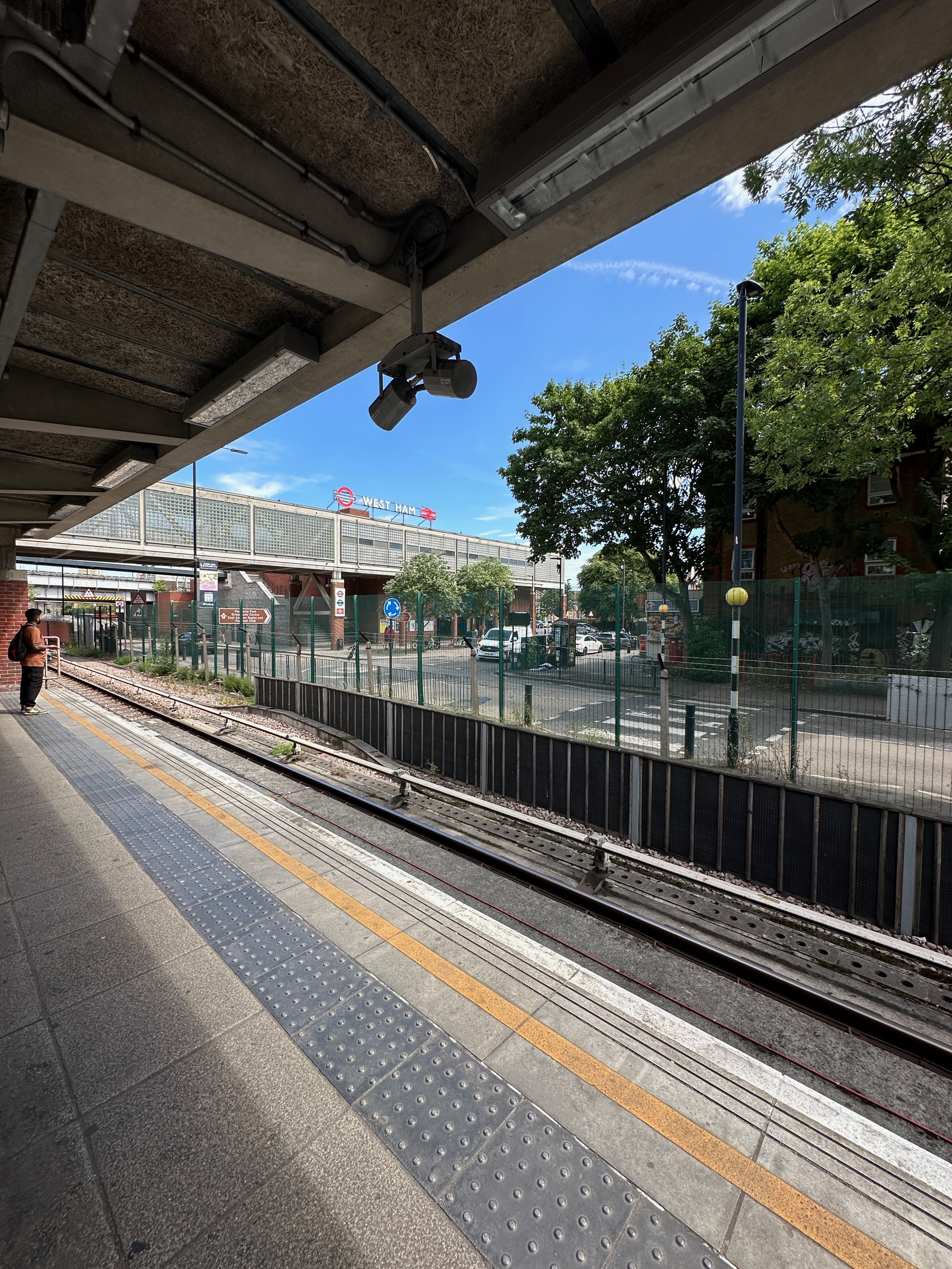 藍莎集團 - 英國樓盤、英國物業代理 | 英國買樓置業一站式服務