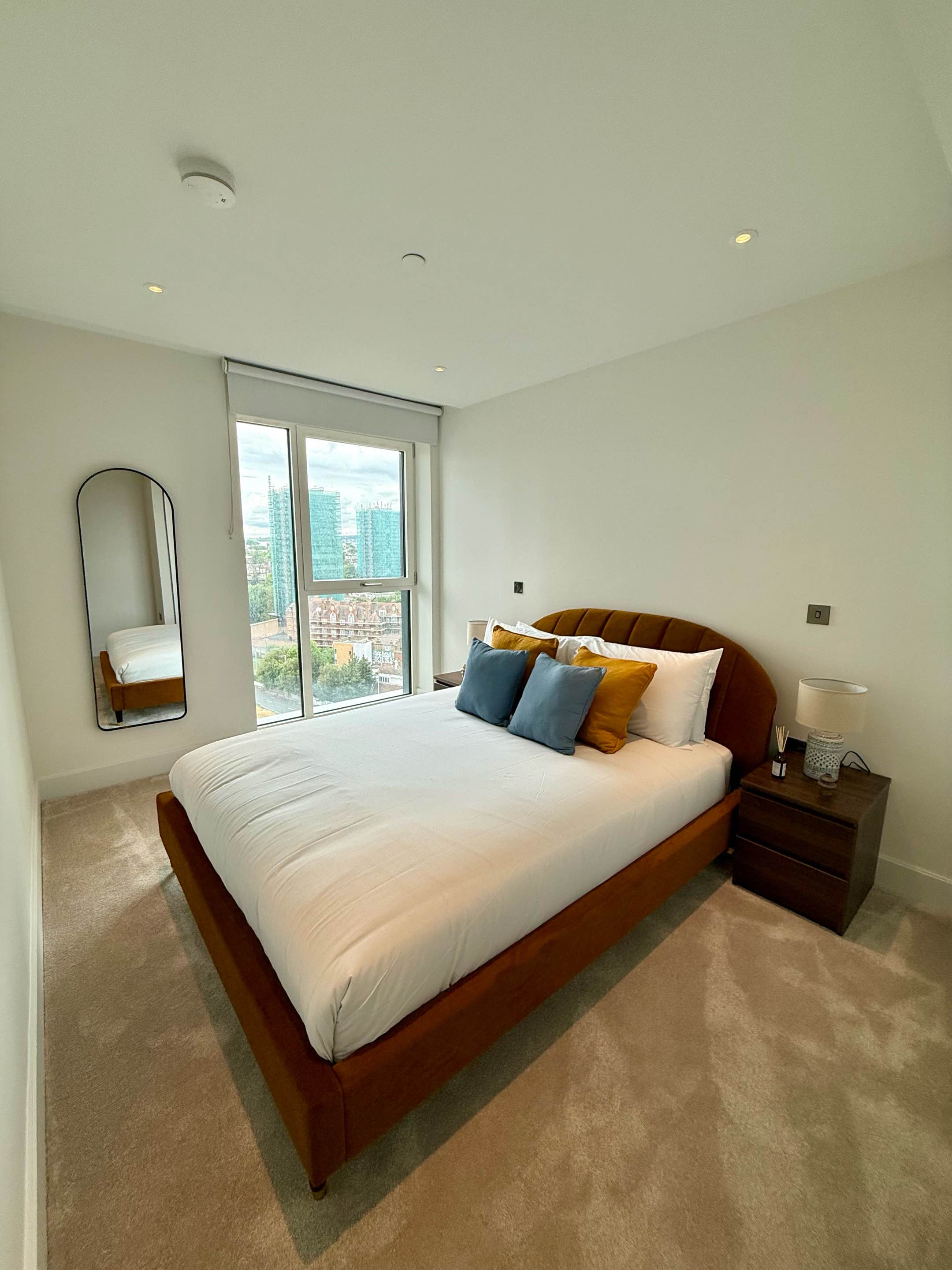 Lansha Group - UK Real Estate, UK Property Agency | One stop shop for buying and purchasing properties in the UK