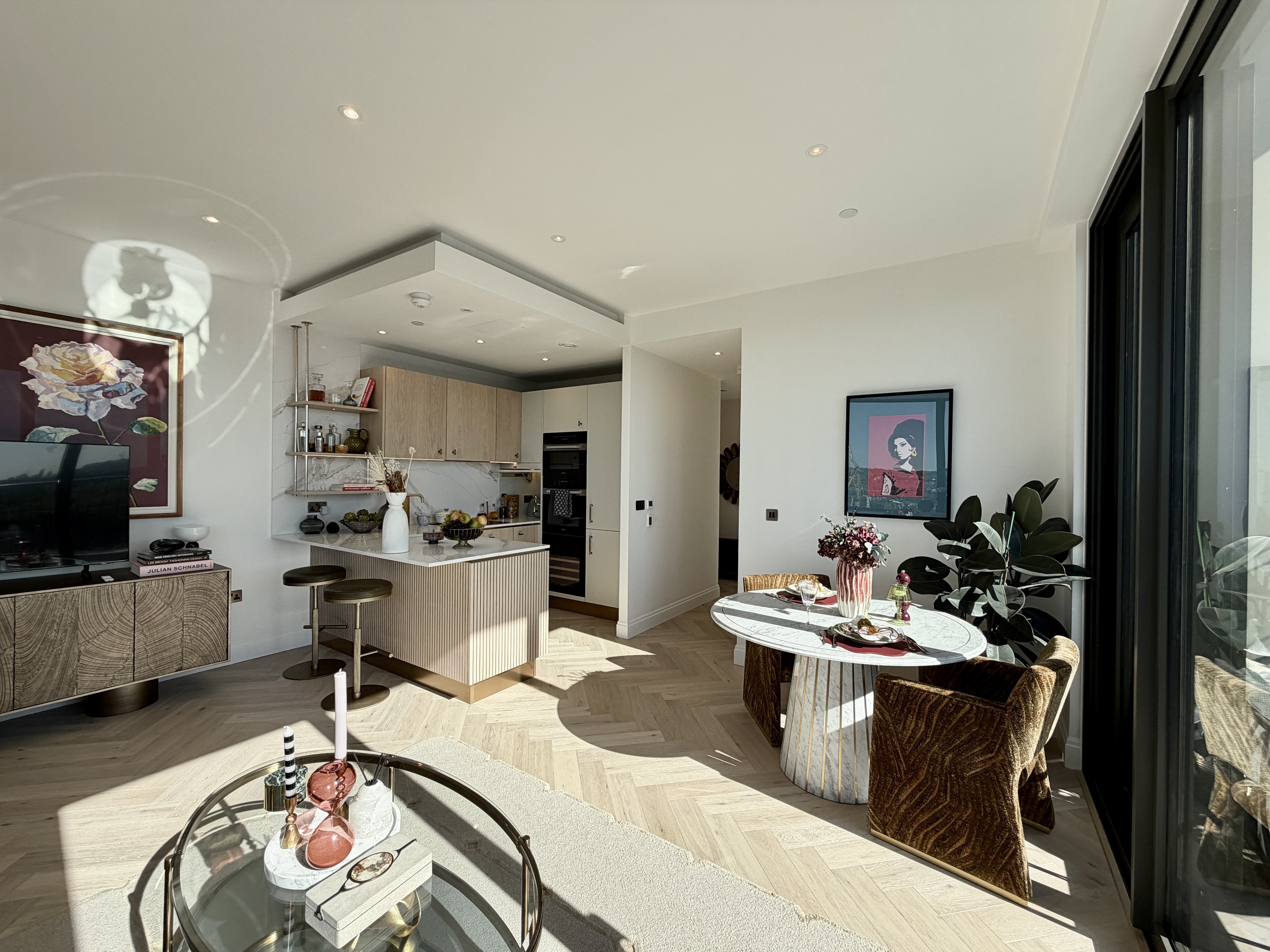 Lansha Group - UK Real Estate, UK Property Agency | One stop shop for buying and purchasing properties in the UK