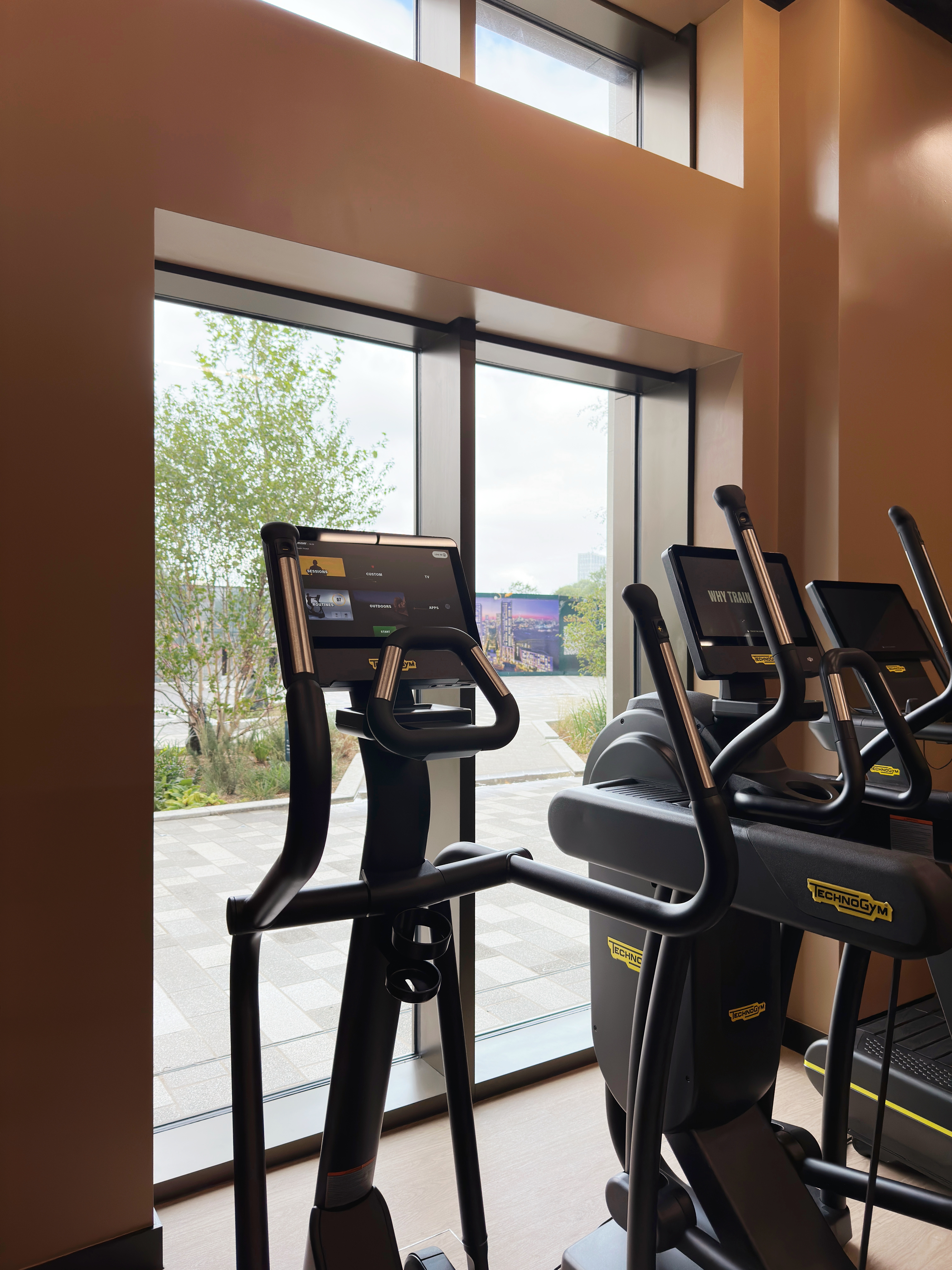 藍莎集團 - 英國樓盤、英國物業代理 | 英國買樓置業一站式服務