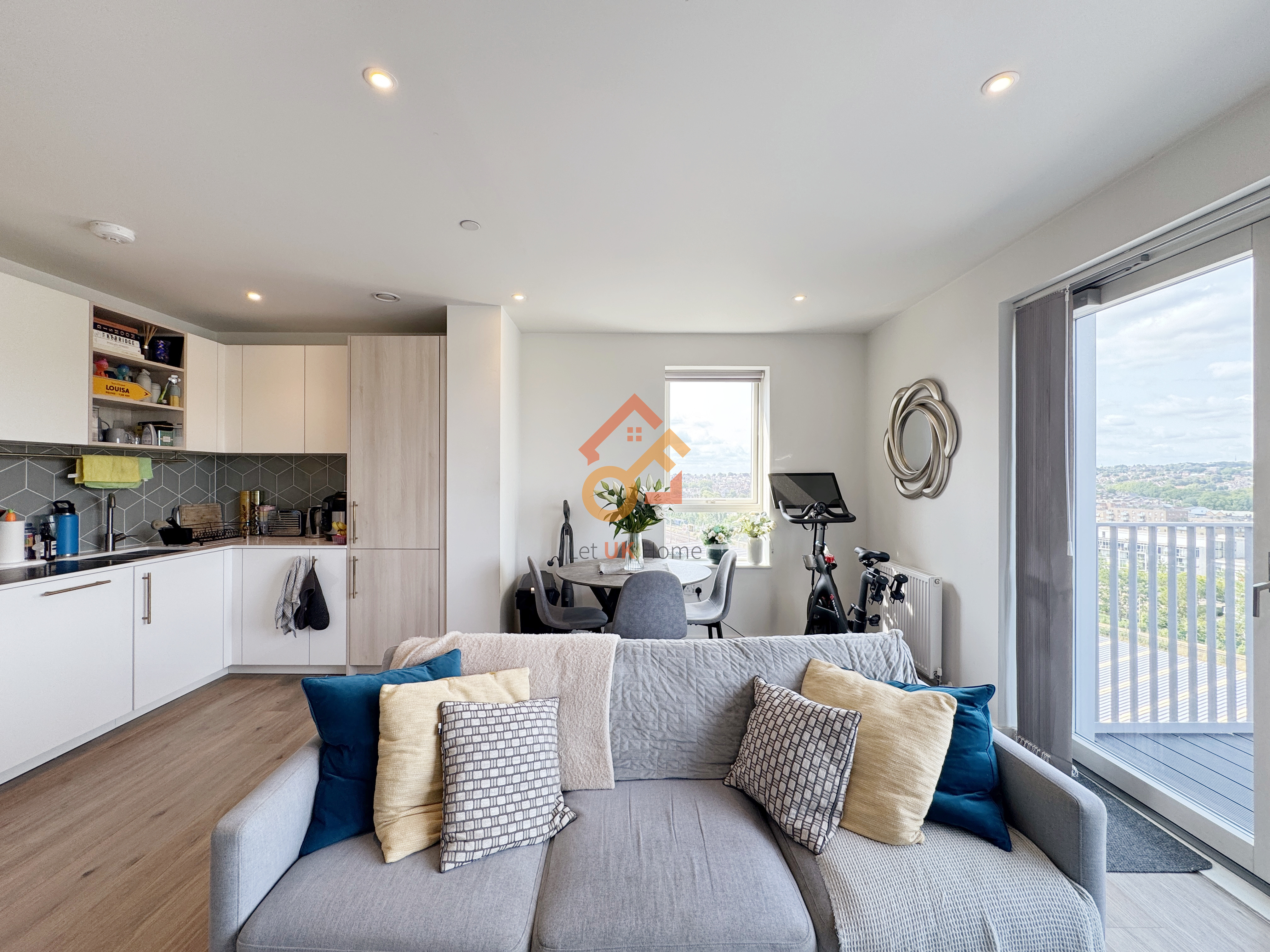 Lansha Group - UK Real Estate, UK Property Agency | One stop shop for buying and purchasing properties in the UK