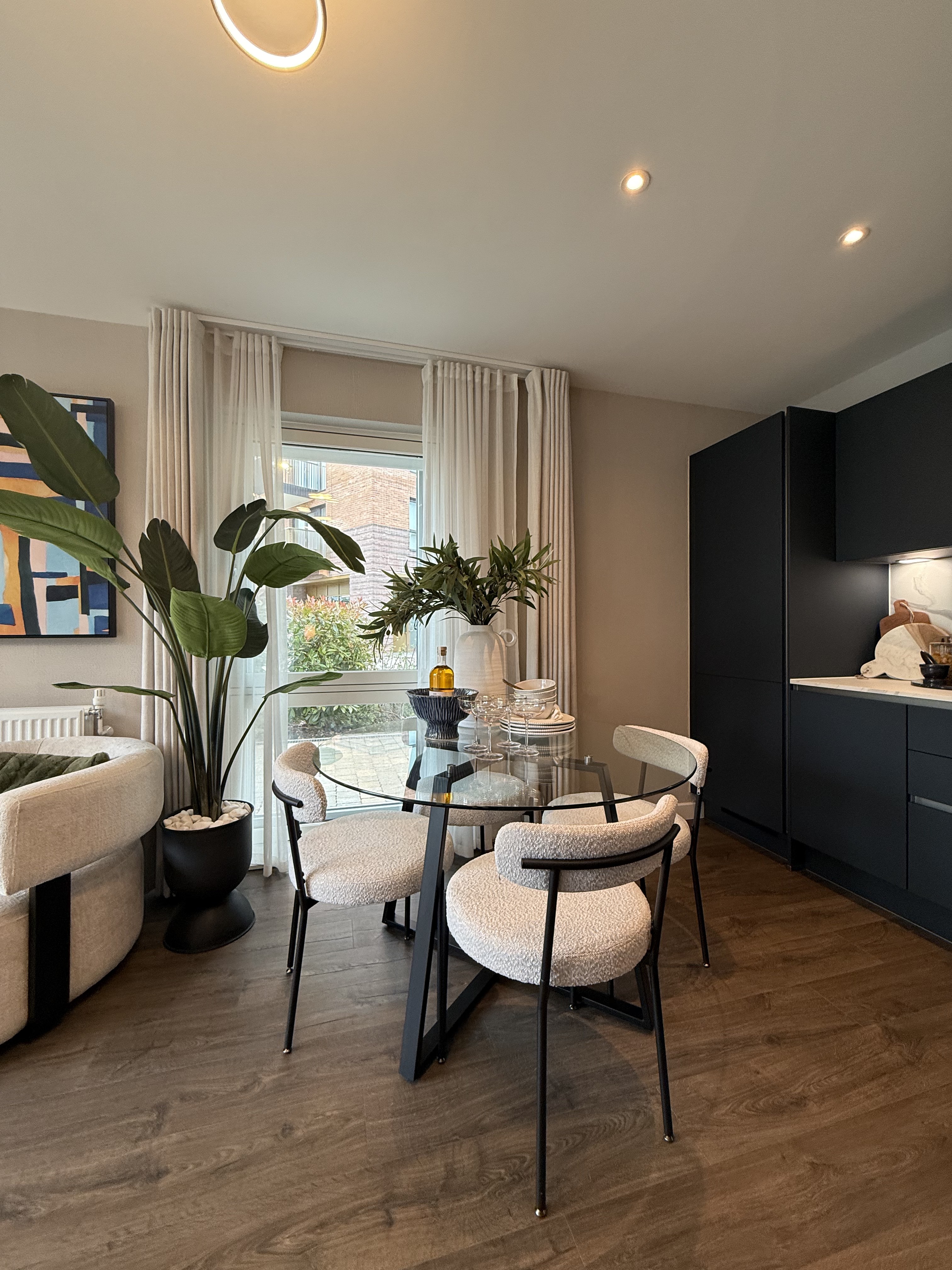 藍莎集團 - 英國樓盤、英國物業代理 | 英國買樓置業一站式服務