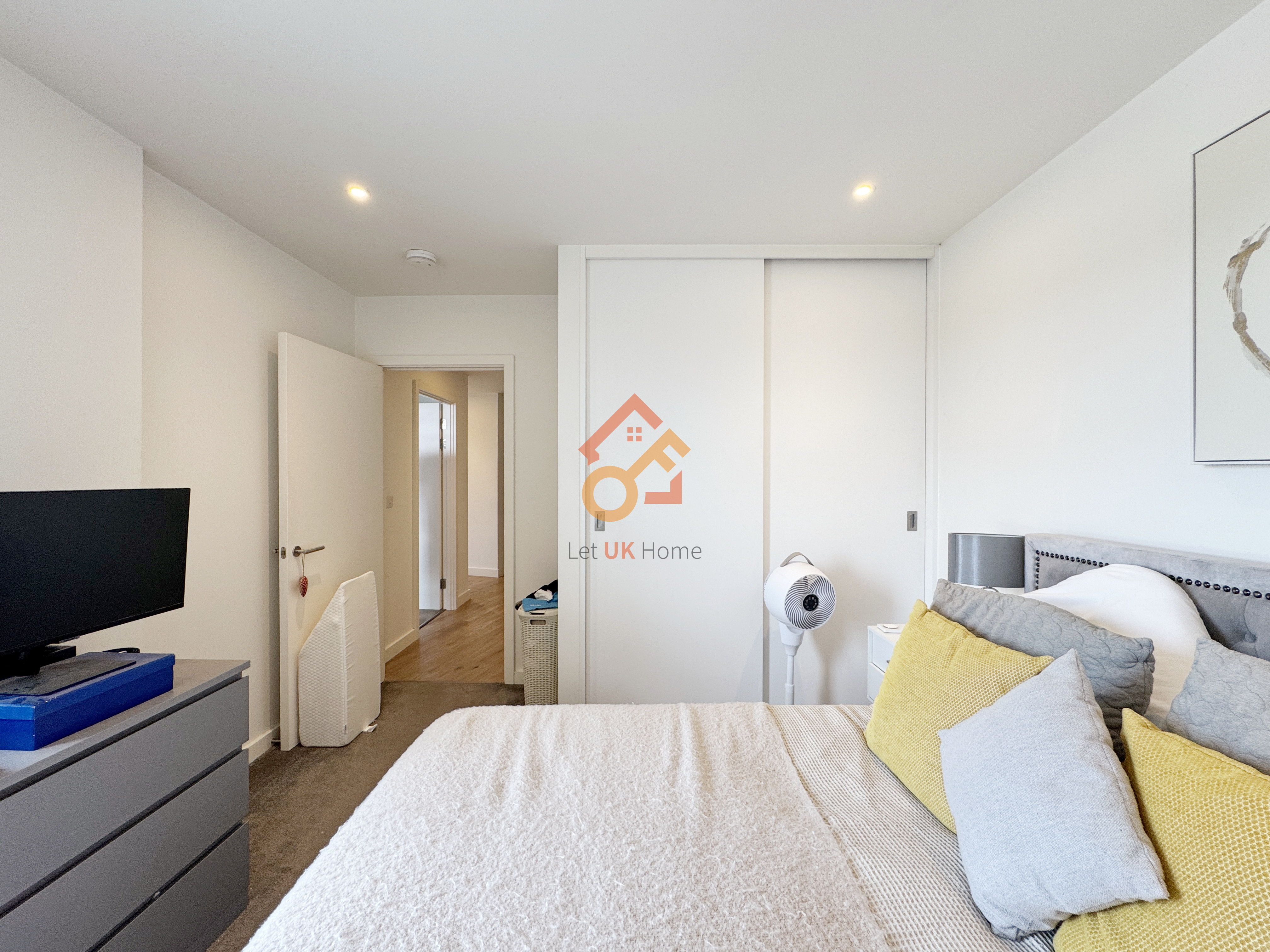 Lansha Group - UK Real Estate, UK Property Agency | One stop shop for buying and purchasing properties in the UK