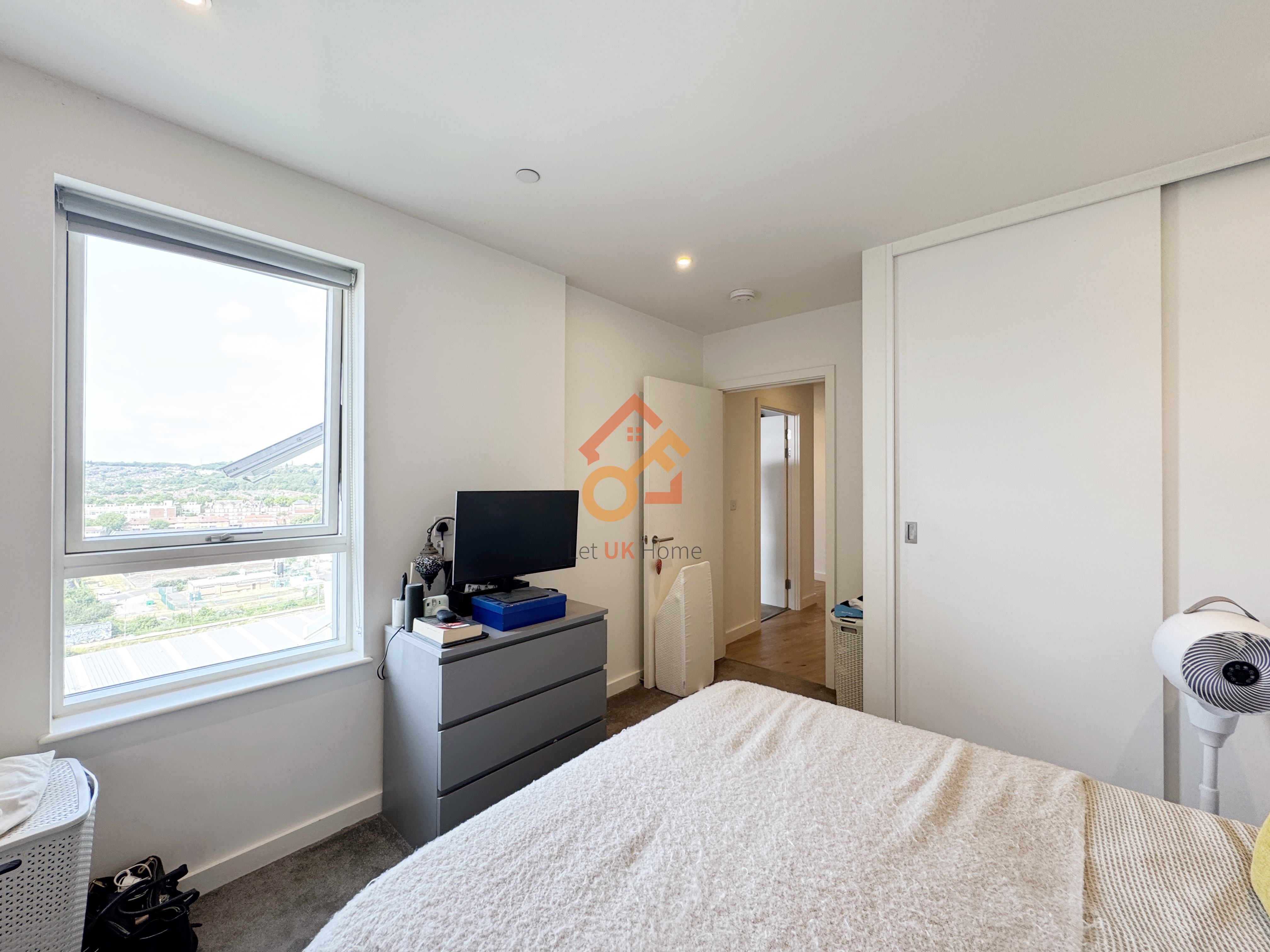 Lansha Group - UK Real Estate, UK Property Agency | One stop shop for buying and purchasing properties in the UK