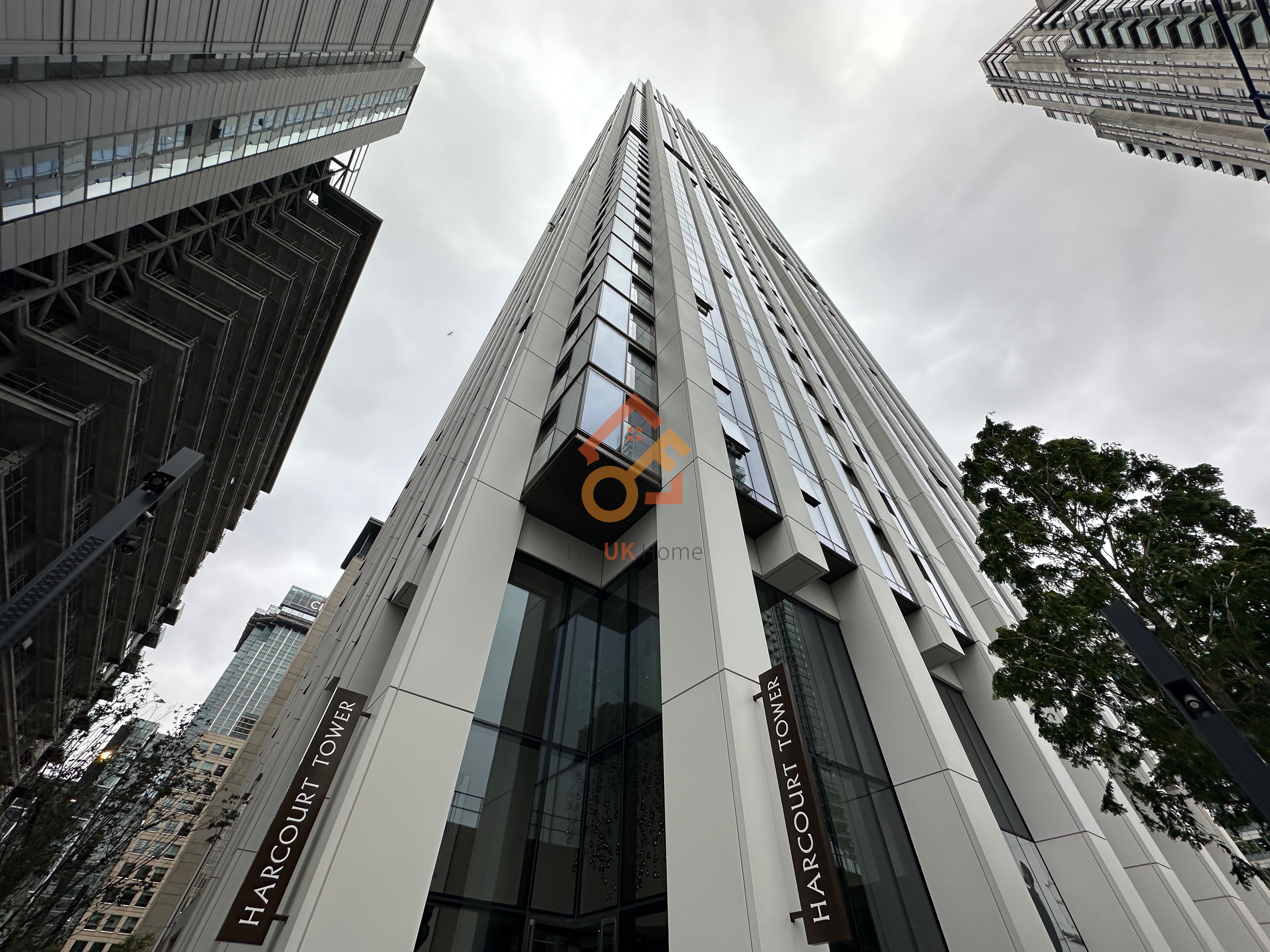 伦敦金丝雀码头•2房•Harcourt Tower 外立面