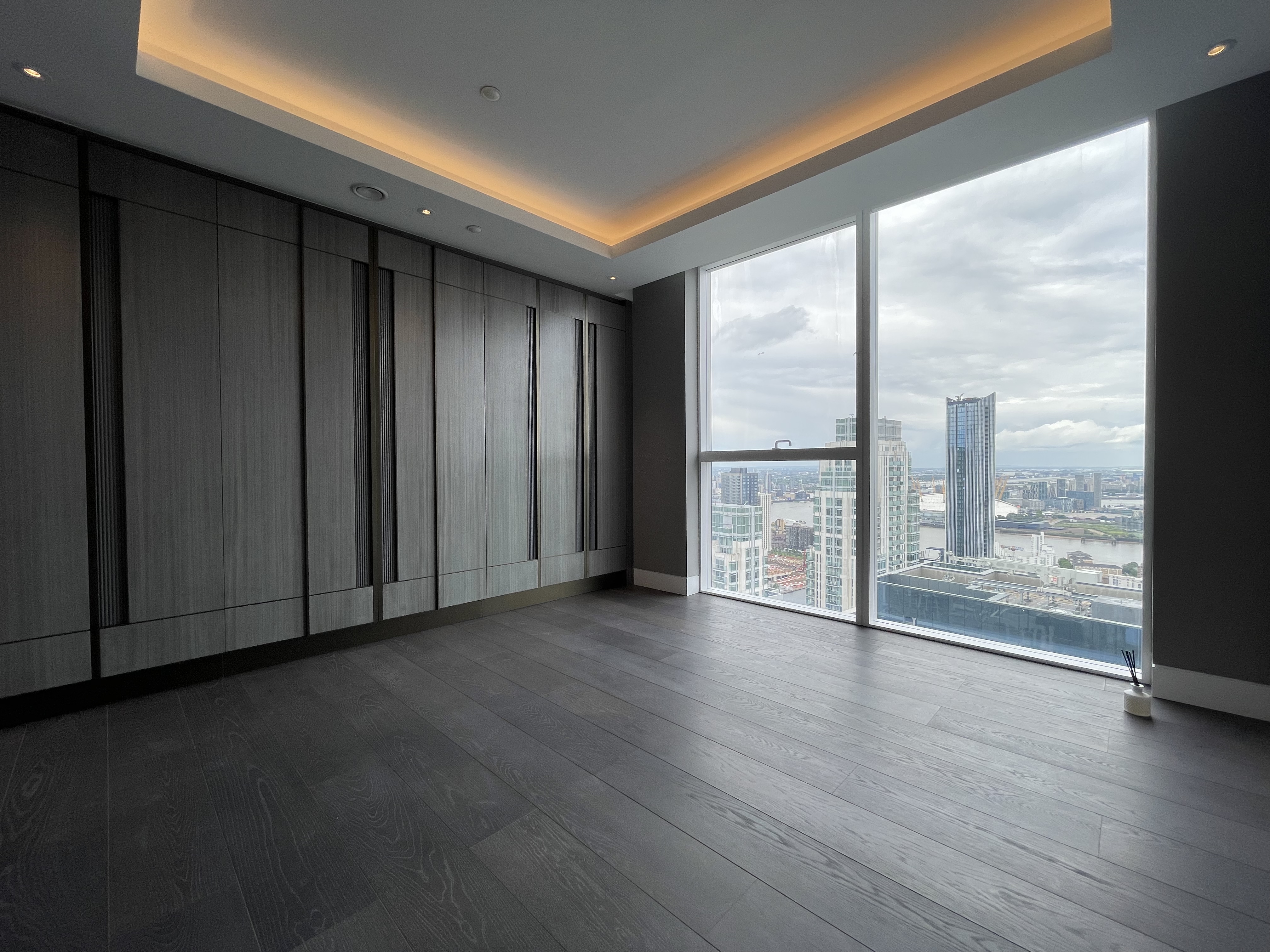 藍莎集團 | 英國置產一站式服務