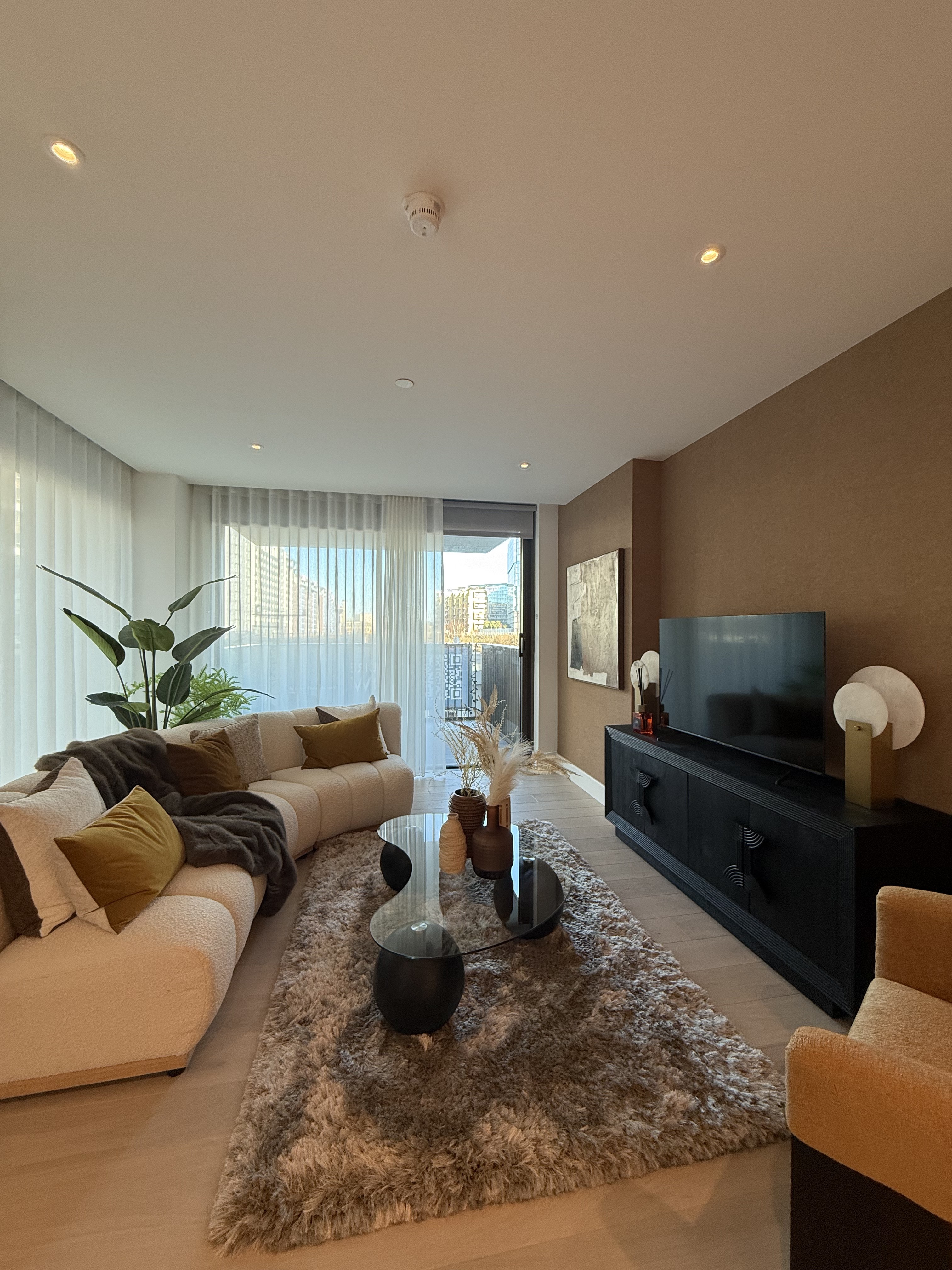 藍莎集團 | 英國置產一站式服務