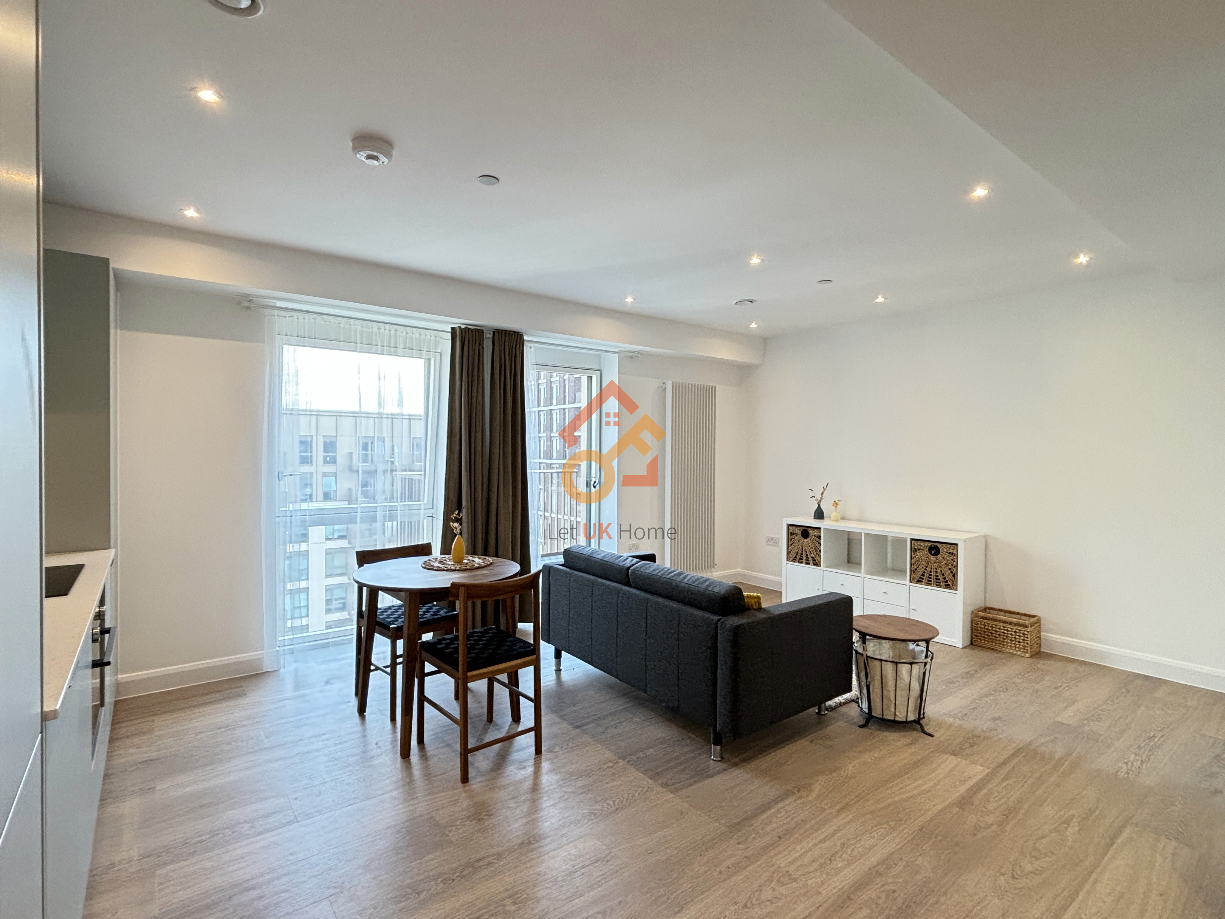 Lansha Group - UK Real Estate, UK Property Agency | One stop shop for buying and purchasing properties in the UK