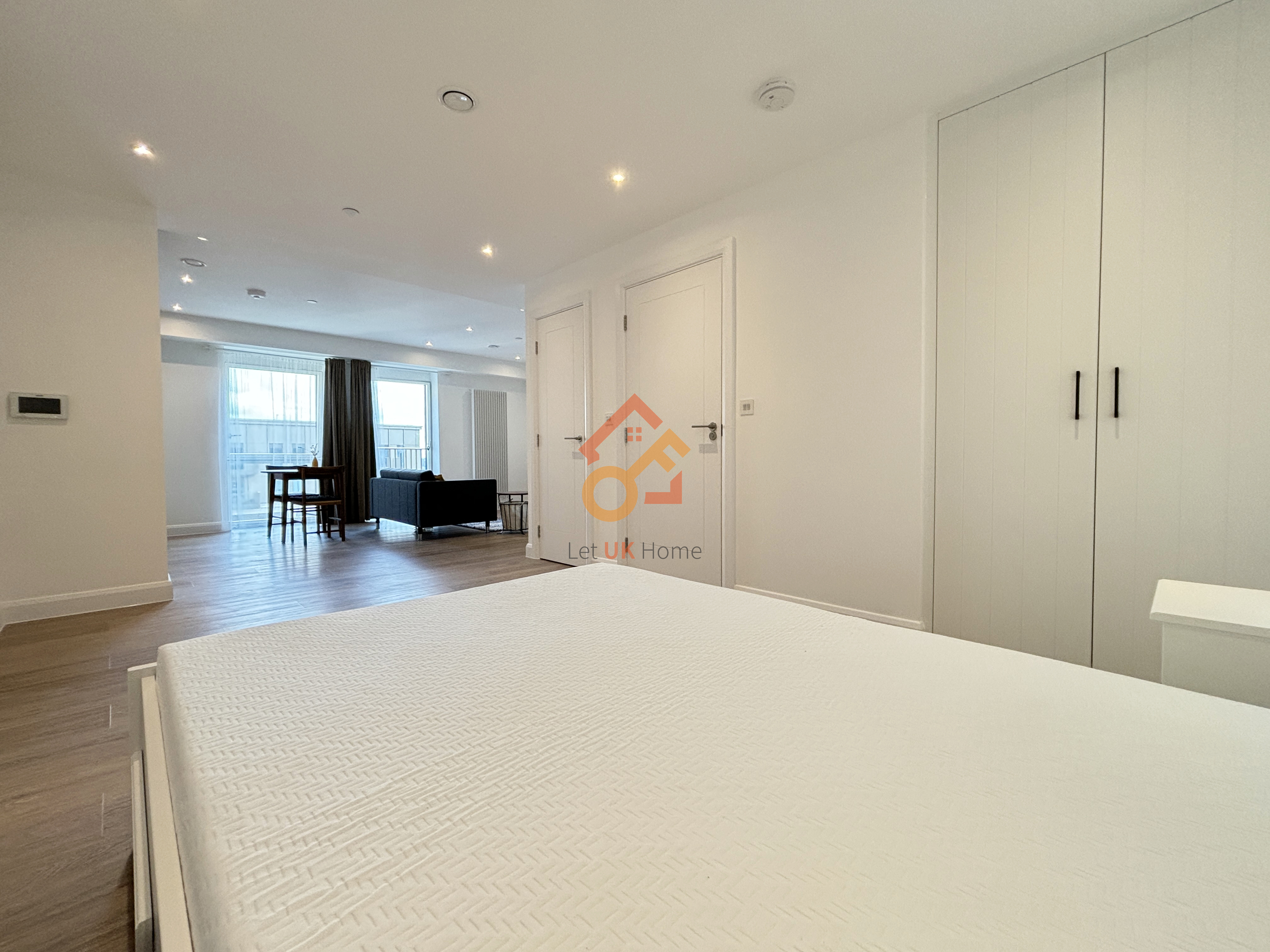 Lansha Group - UK Real Estate, UK Property Agency | One stop shop for buying and purchasing properties in the UK