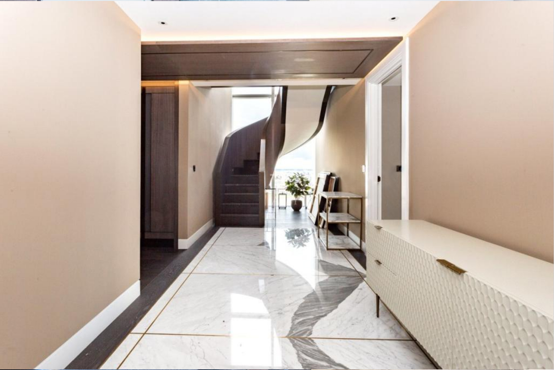 藍莎集團 | 英國置產一站式服務