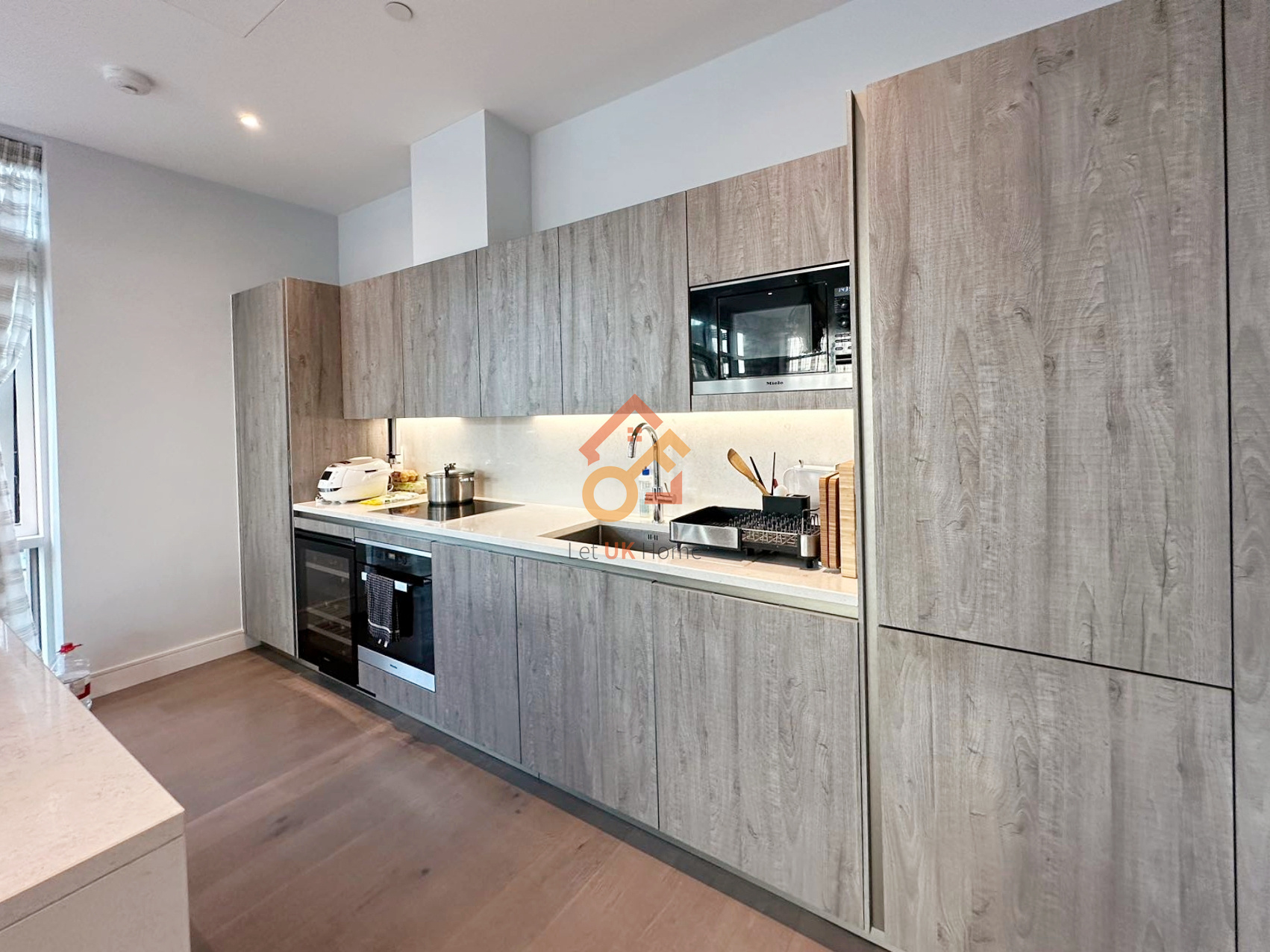 藍莎集團 - 英國樓盤、英國物業代理 | 英國買樓置業一站式服務