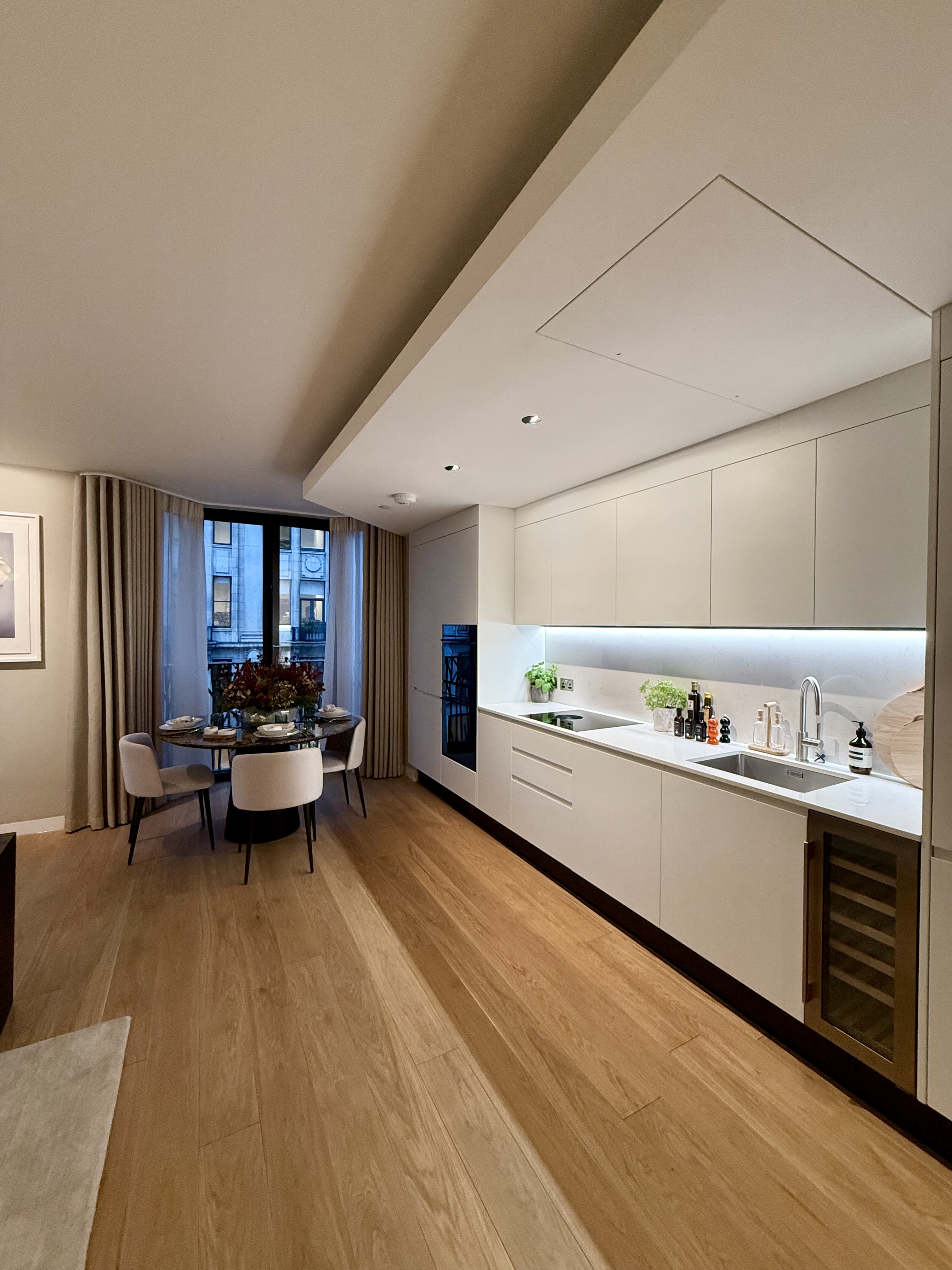 藍莎集團 | 英國置產一站式服務