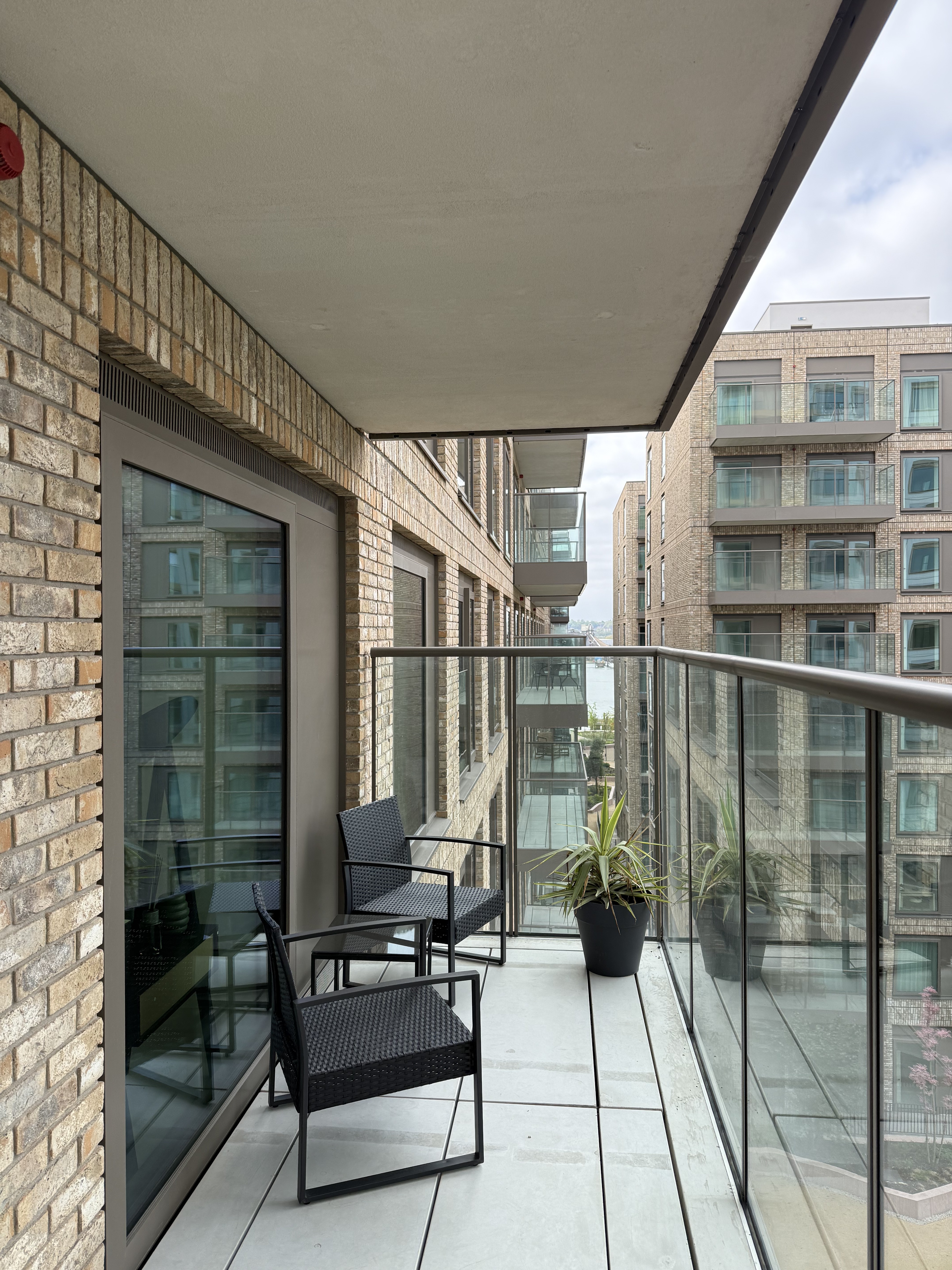 藍莎集團 - 英國樓盤、英國物業代理 | 英國買樓置業一站式服務