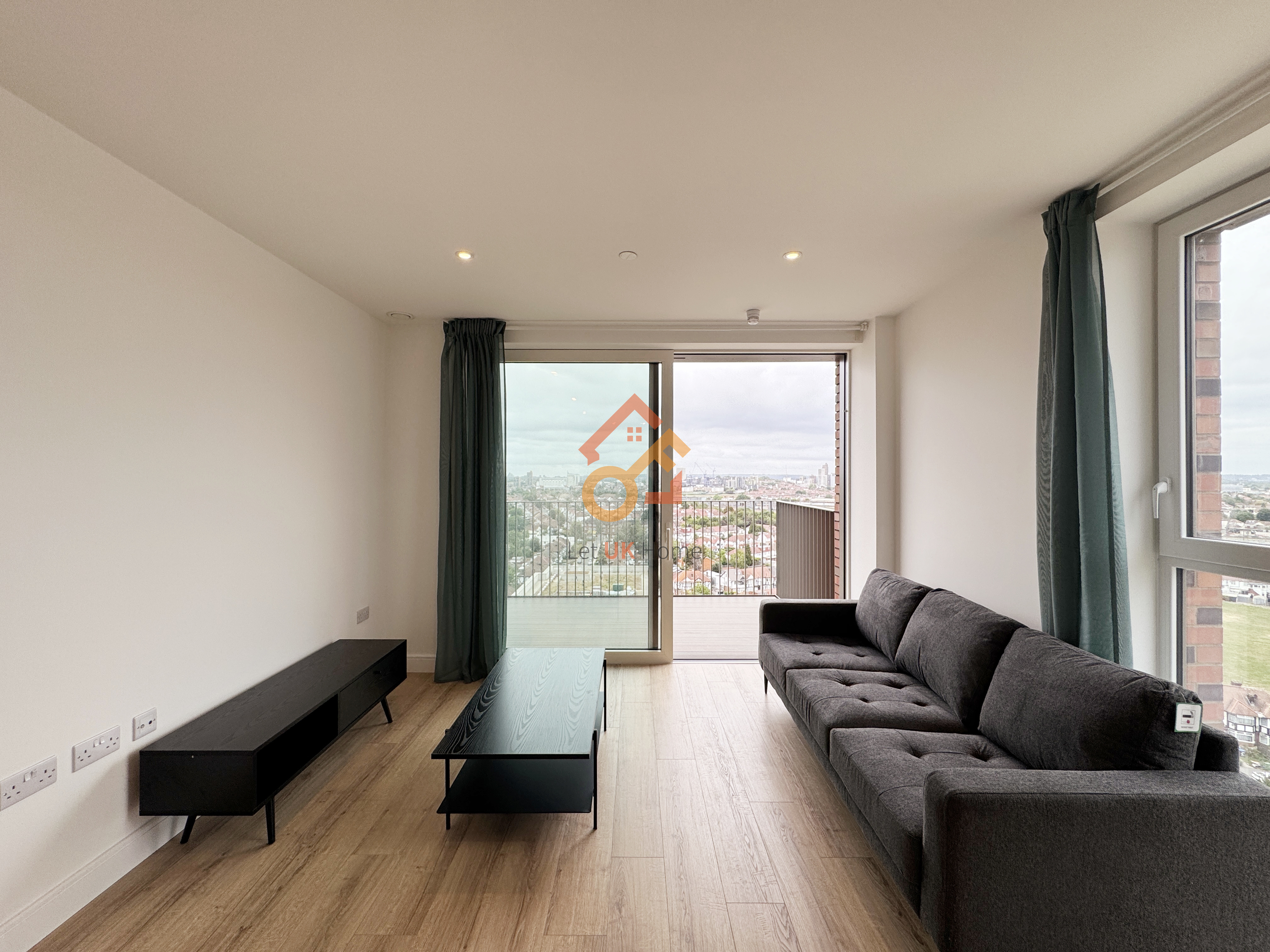 藍莎集團 - 英國樓盤、英國物業代理 | 英國買樓置業一站式服務