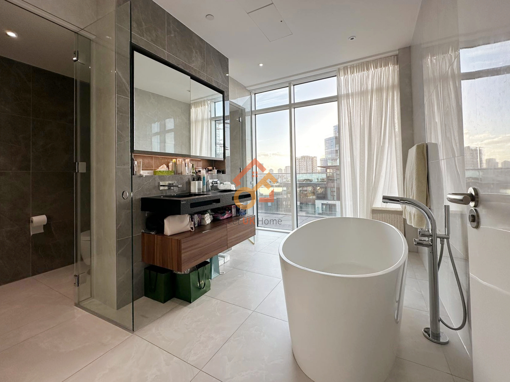 藍莎集團 - 英國樓盤、英國物業代理 | 英國買樓置業一站式服務